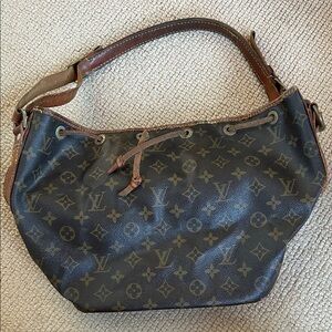 Louis Vuitton Monogram vintage Petite Noe Canvas Shoulder